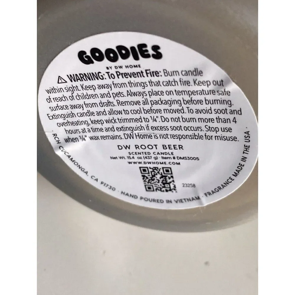 Goodies By DW Home Root Beer Soda Pop Scented Candle 15.4 Oz NEW‎